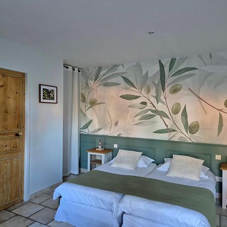 Domaine Les Gendalis Bed & Breakfast Saint-Saturnin-les-Avignon Exterior photo