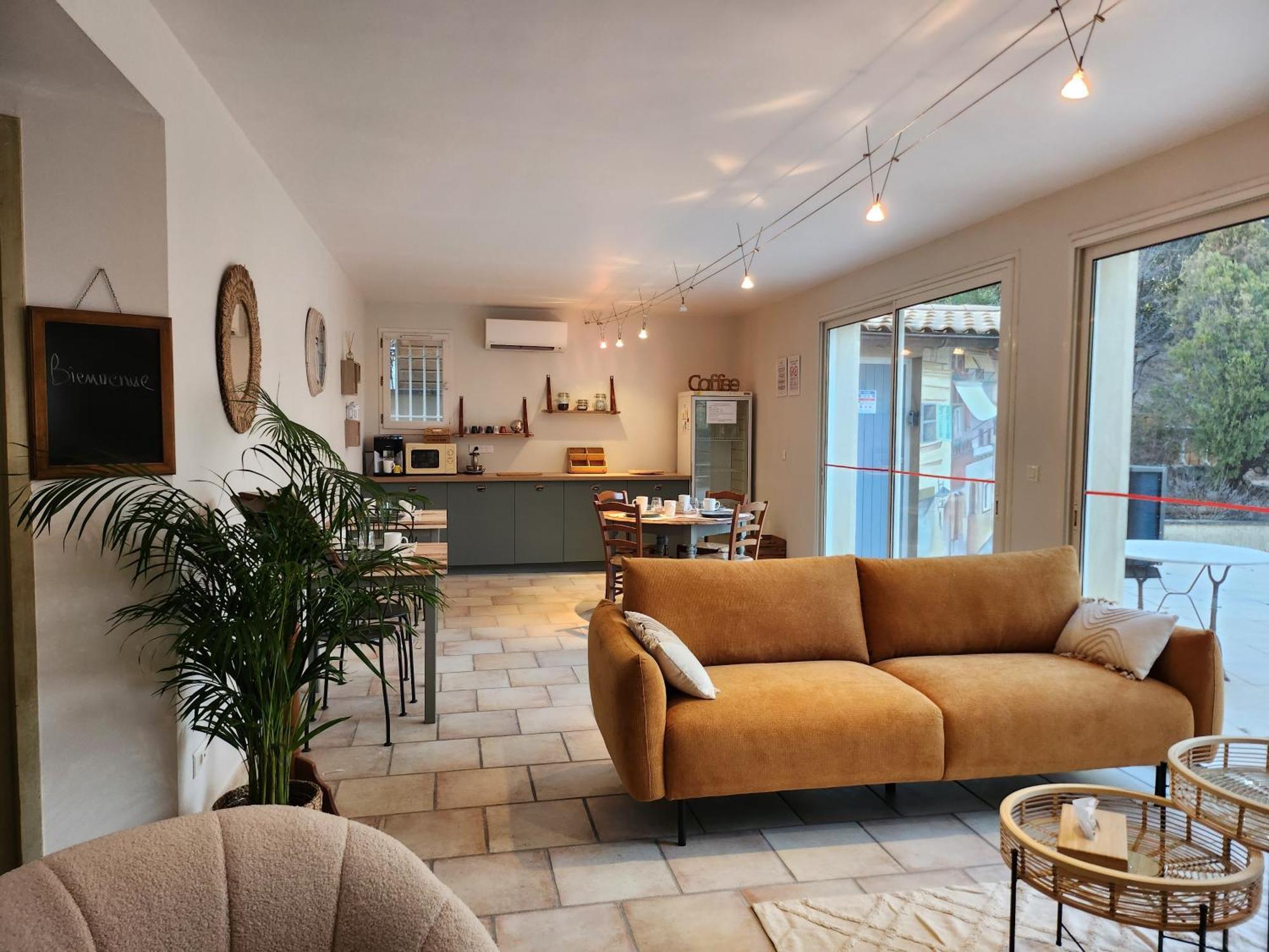 Domaine Les Gendalis Bed & Breakfast Saint-Saturnin-les-Avignon Exterior photo